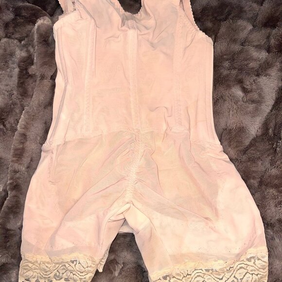 FOREVER FIRM Slimming and Shaping Girdles Buttock Lifter Short - Picture 3 of 8